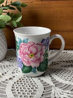 Potpourri Designs Clematis Floral Coffee Mug J Burns Peebles Cottage Garden.